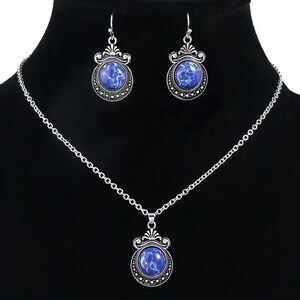 Elegant Geometric Green Stone Earring Pendant Set